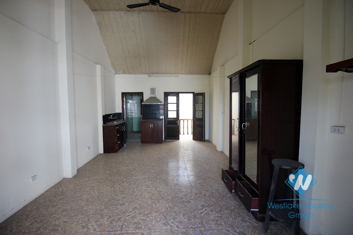 Office, restaurant for rent in Tay ho, Ha Noi